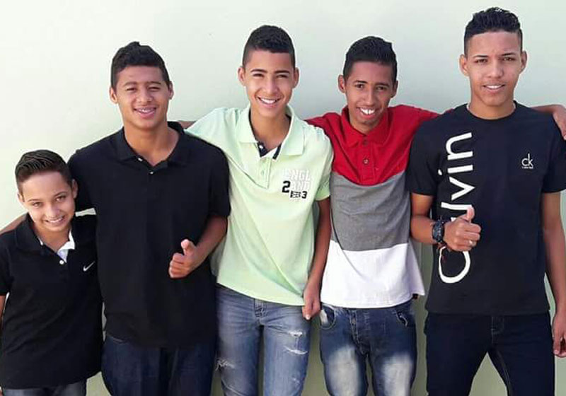 Os irmÃ£os Pedro, Daniel, JoÃ£o, Alexandre e Leonardo - Foto: divulgaÃ§Ã£o autorizada ao SnB - Uanderson Barreto